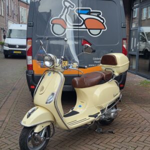 Vespa LXV 125cc motor