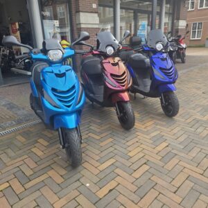 3x Piaggio zip sp zien is kopen