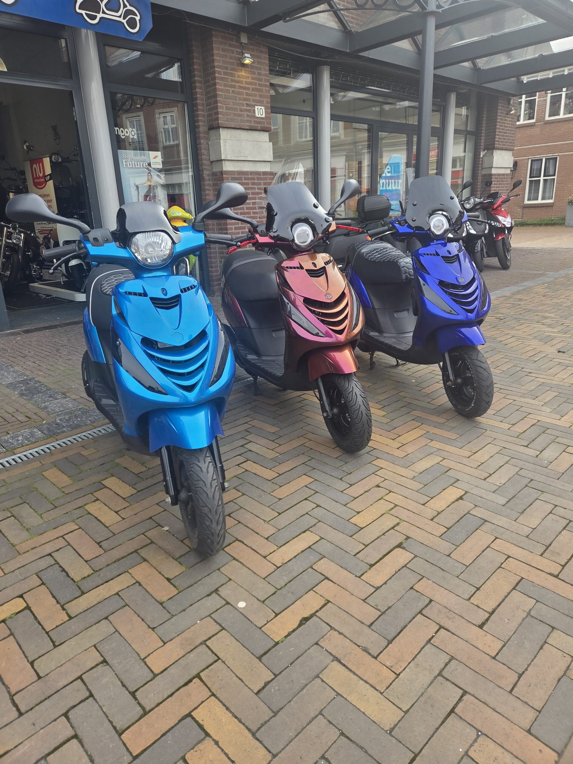 3x Piaggio zip sp zien is kopen